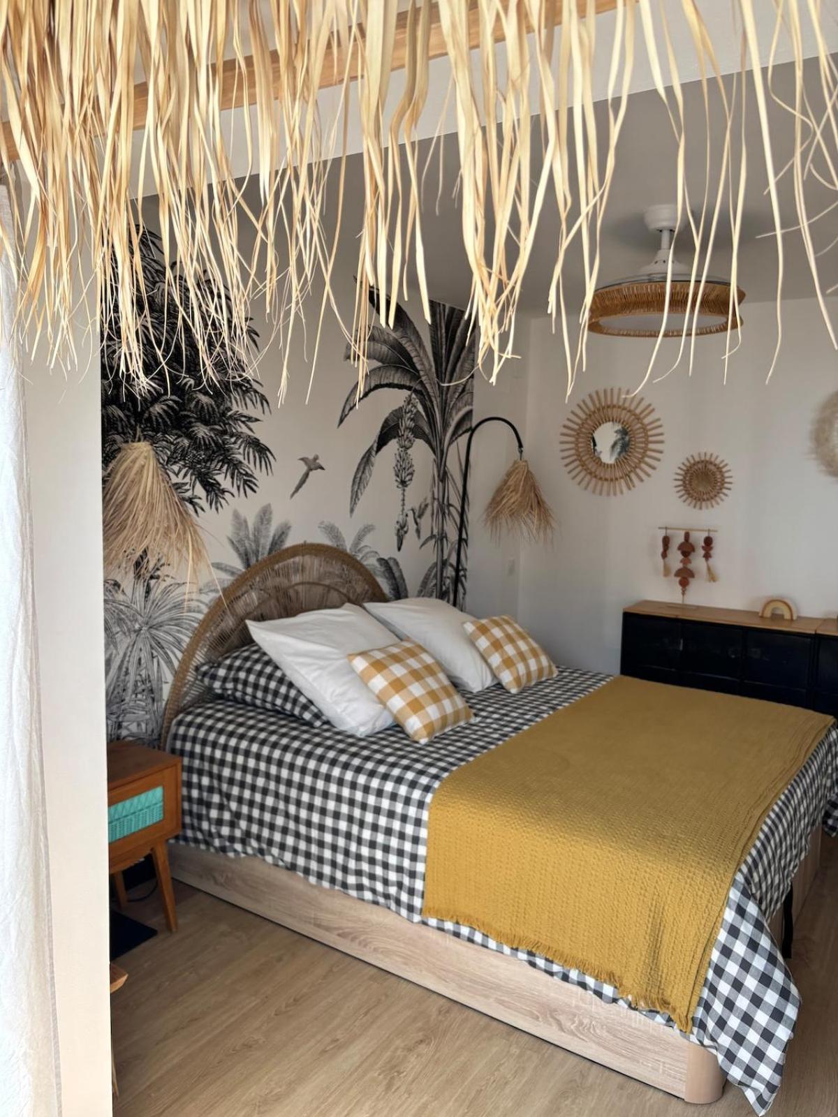 L'Appart-Rosas Boheme Chic, Au Bord De La Mer Bagian luar foto